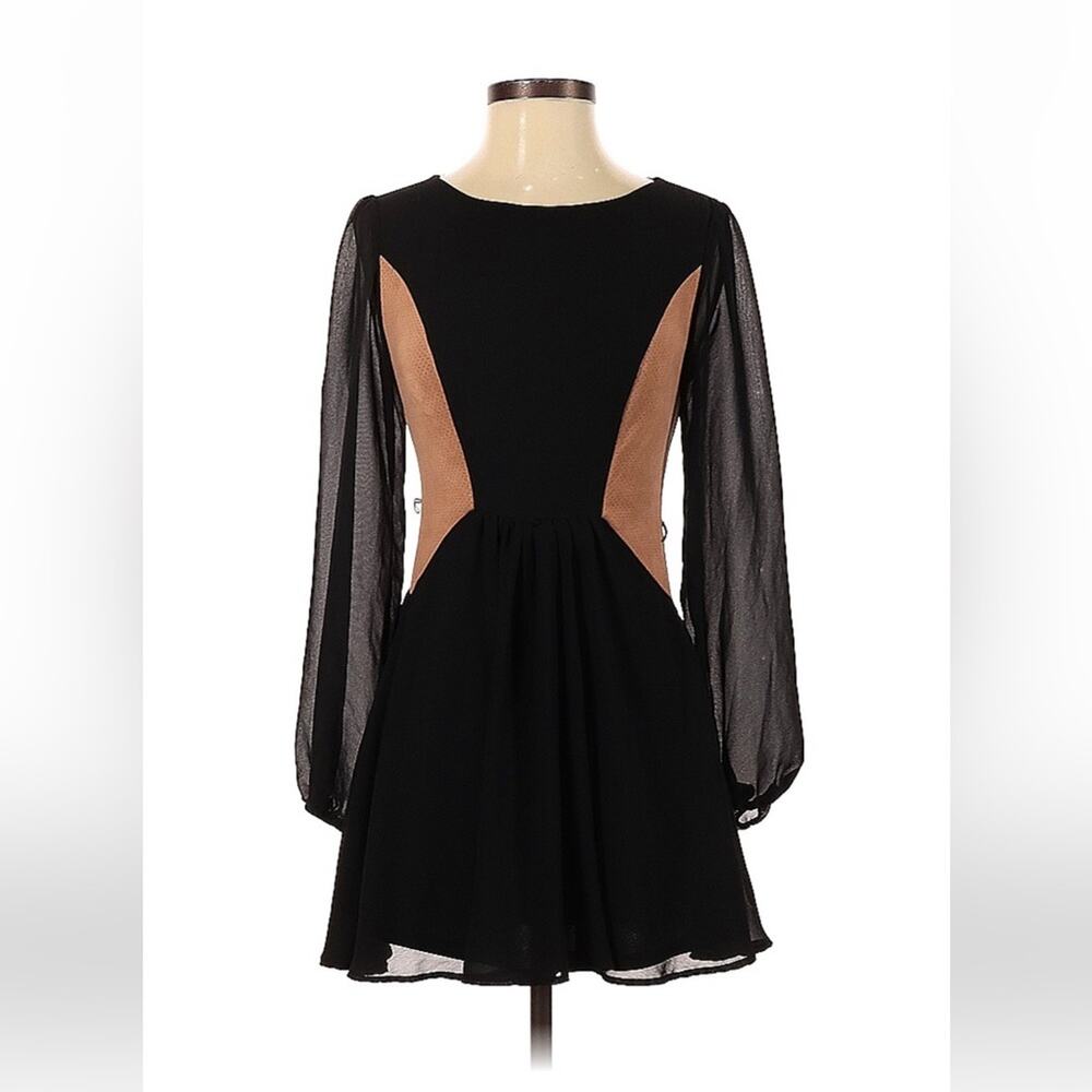 My Michelle fit and flare long sleeved cocktail party dress, size 3